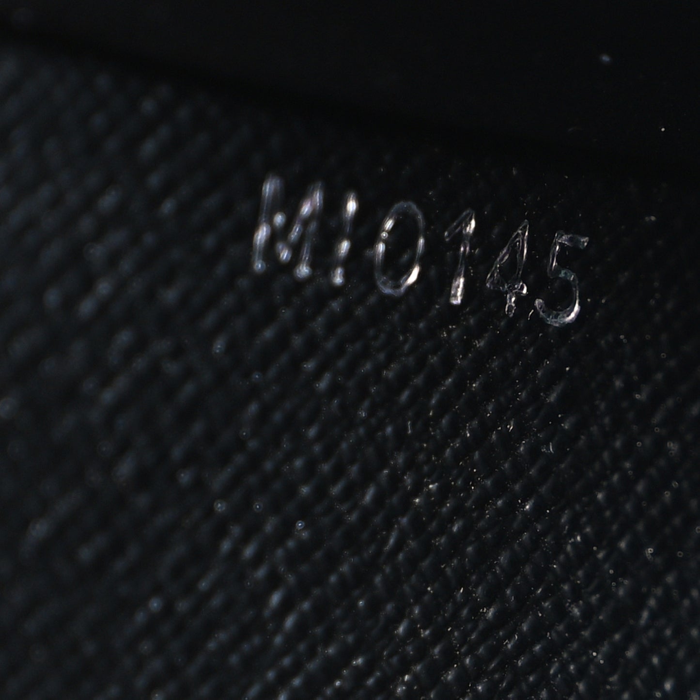 Epi Zippy Compact Wallet Black