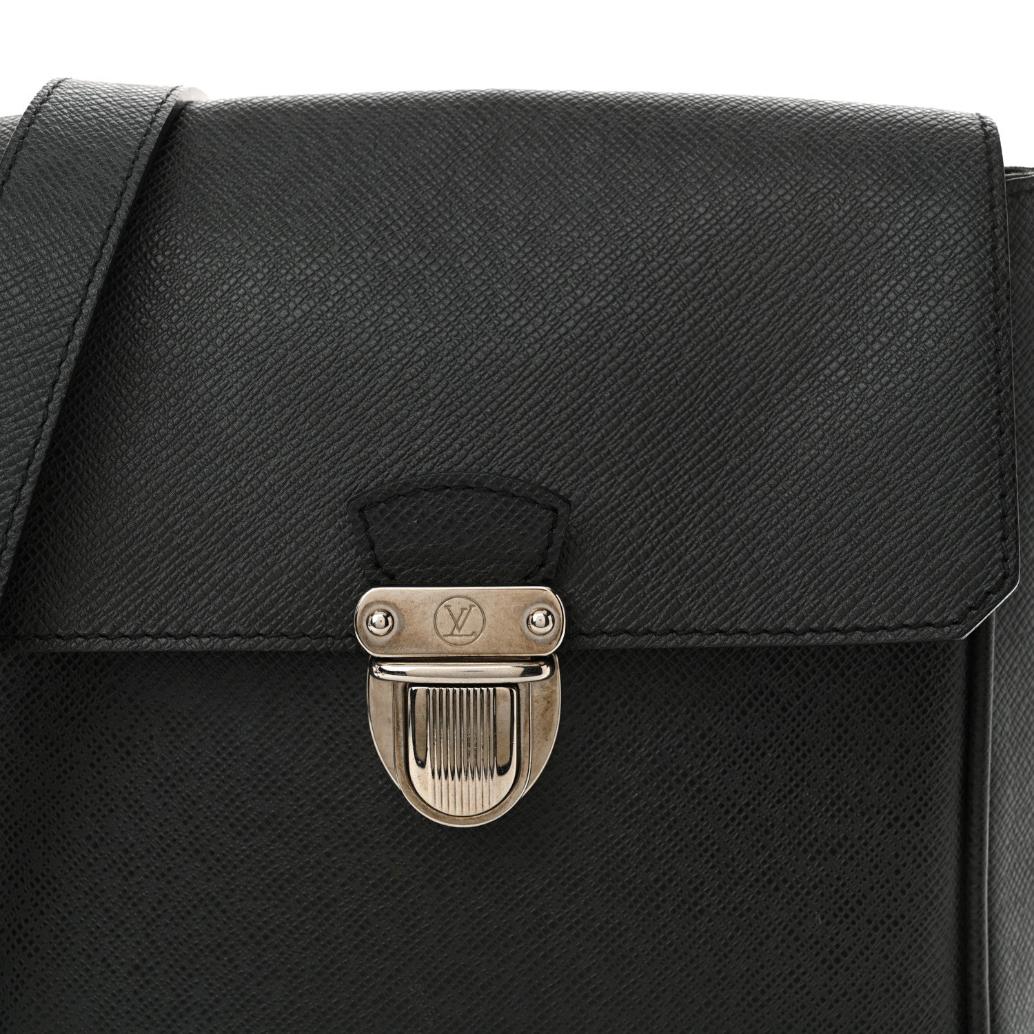 Louis Vuitton Taiga Luka Messenger Bag Ardoise 8 of 15