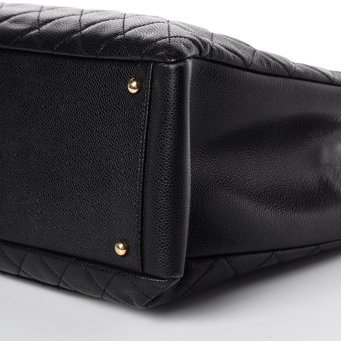 Caviar Quilted XL Grand Shopping Tote GST Black