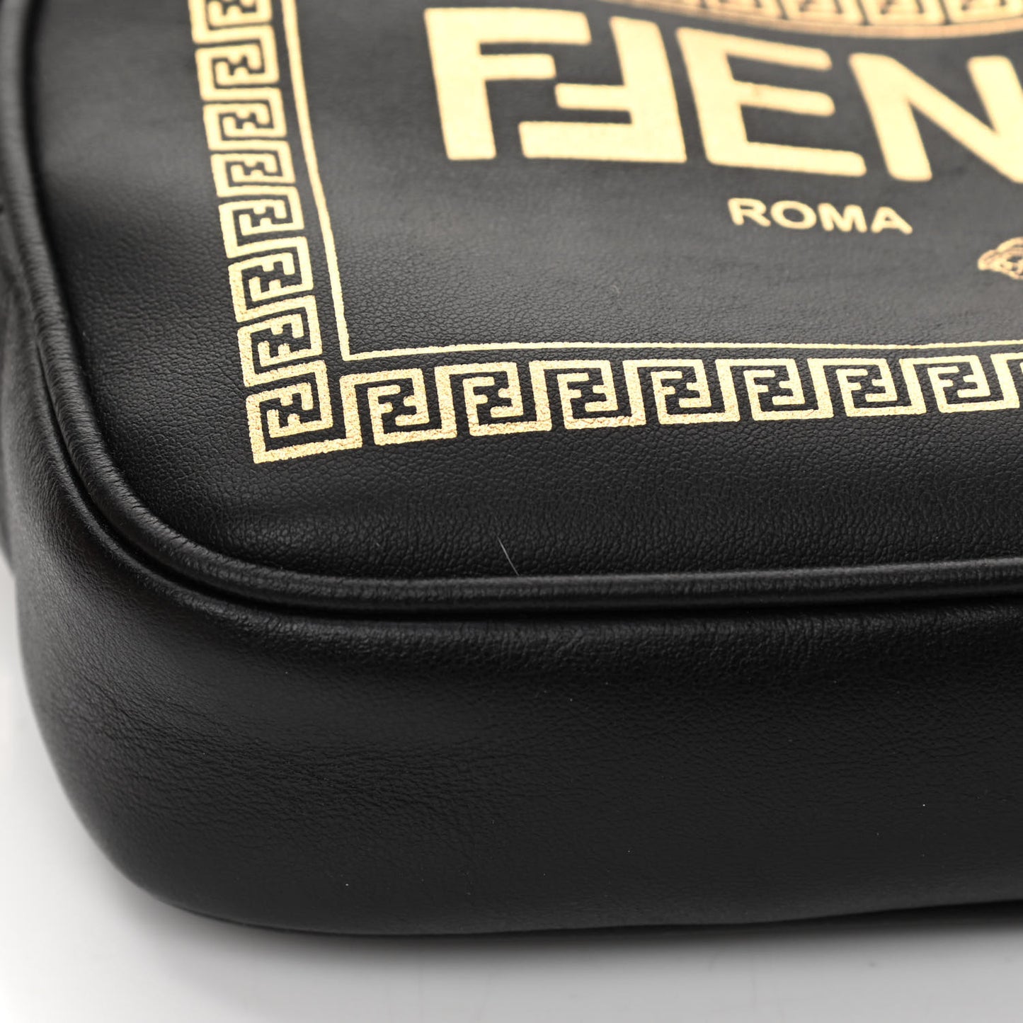 X VERSACE Vitello Cover Fendace Medusa Small Camera Case Black Gold