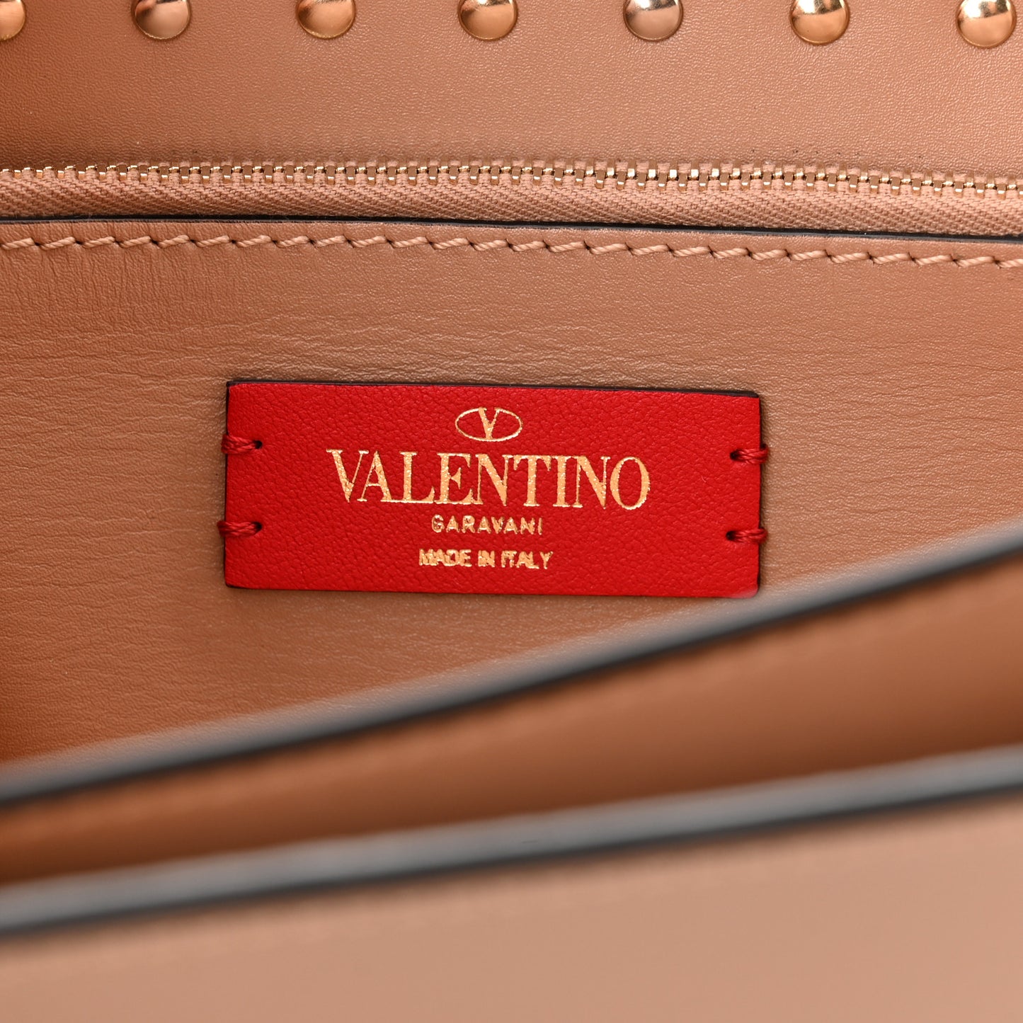 Vitello Small Rockstud Shoulder Bag Rose Cannelle