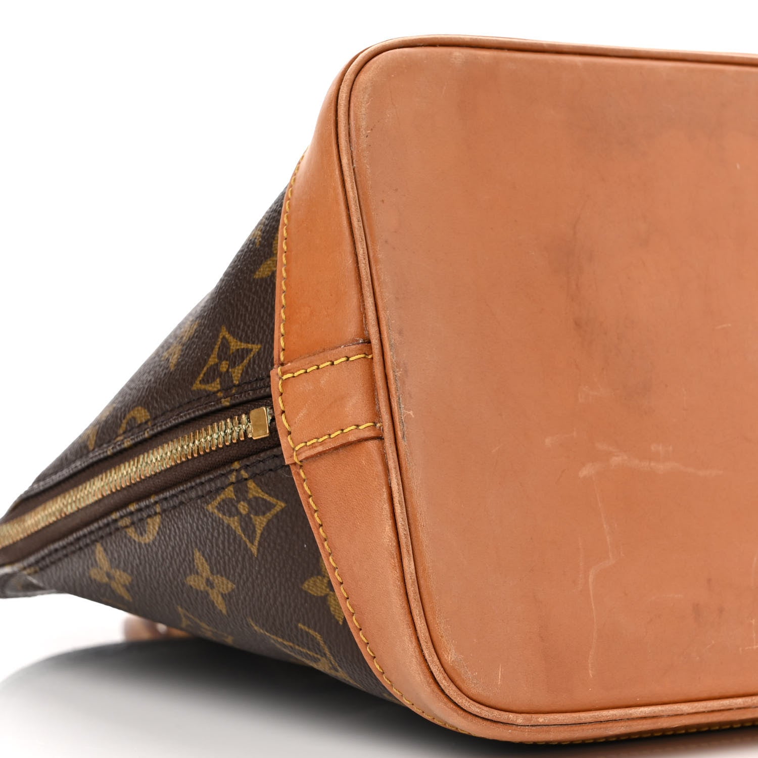 Louis Vuitton Monogram Alma PM 9 of 23