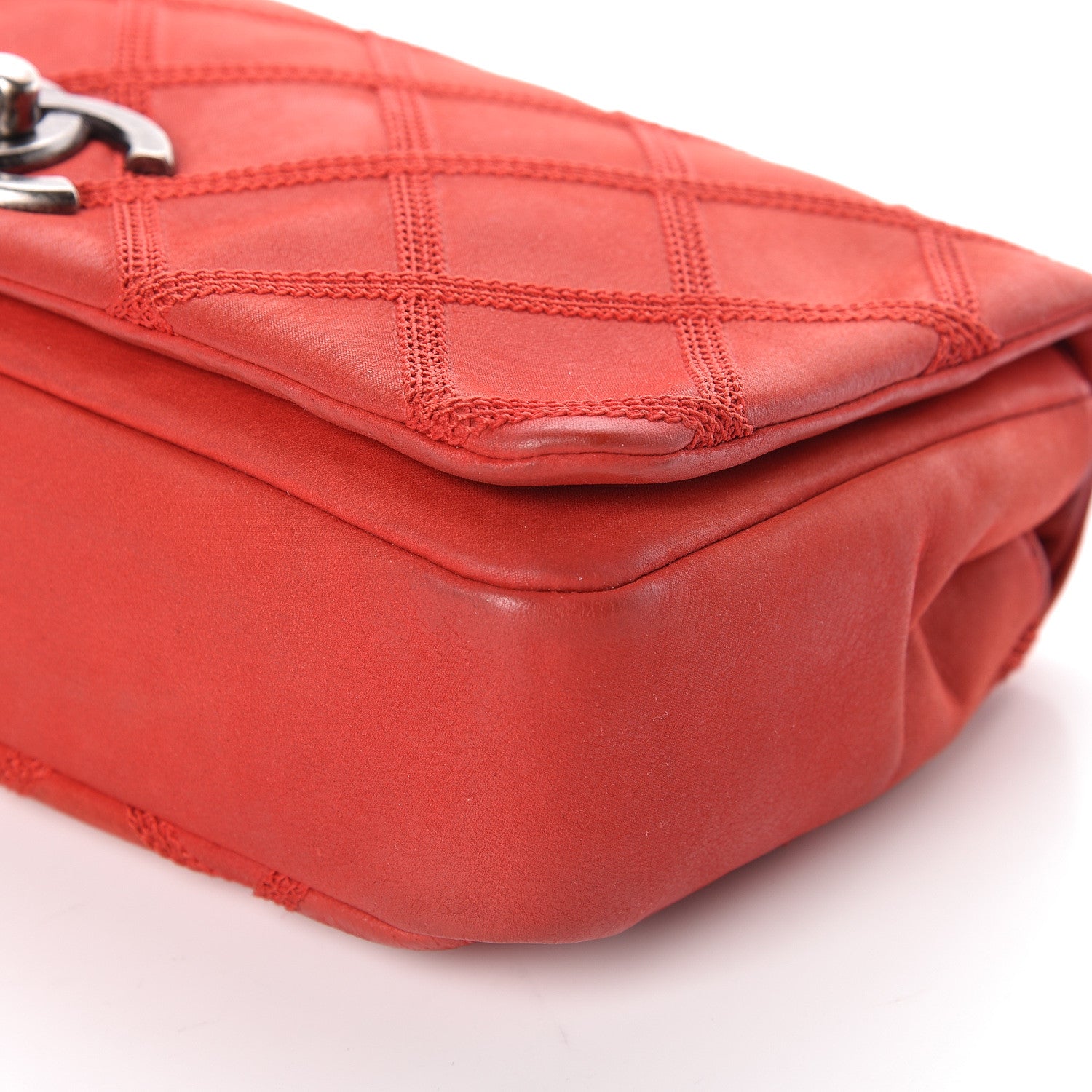 Chanel Iridescent Calfskin Diamond Stitch Flap Red 10 of 12