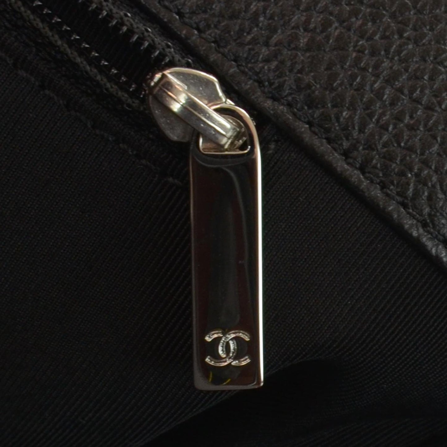 Caviar Cerf Executive Shopper Tote Black