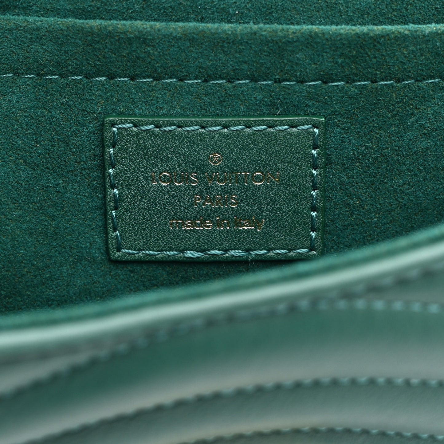 Calfskin New Wave Chain PM Emerald