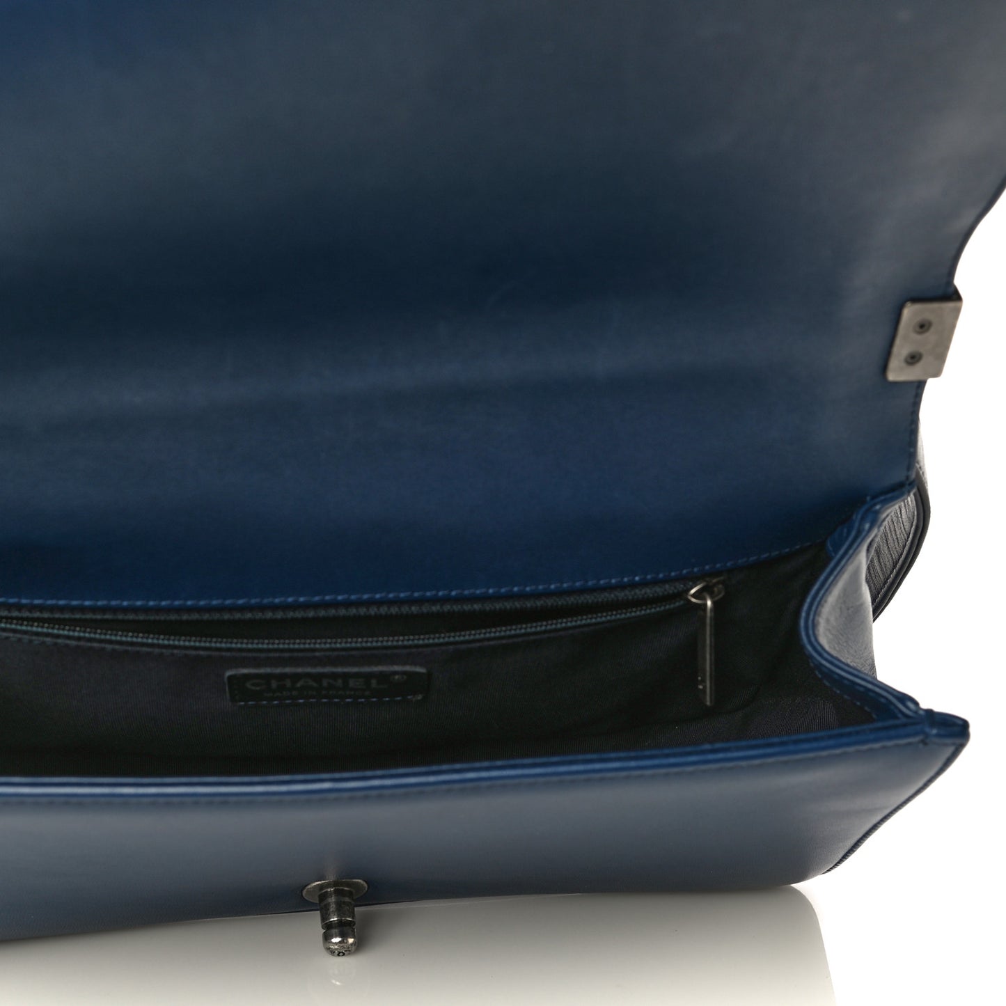 Lambskin Quilted New Medium Boy Flap Navy