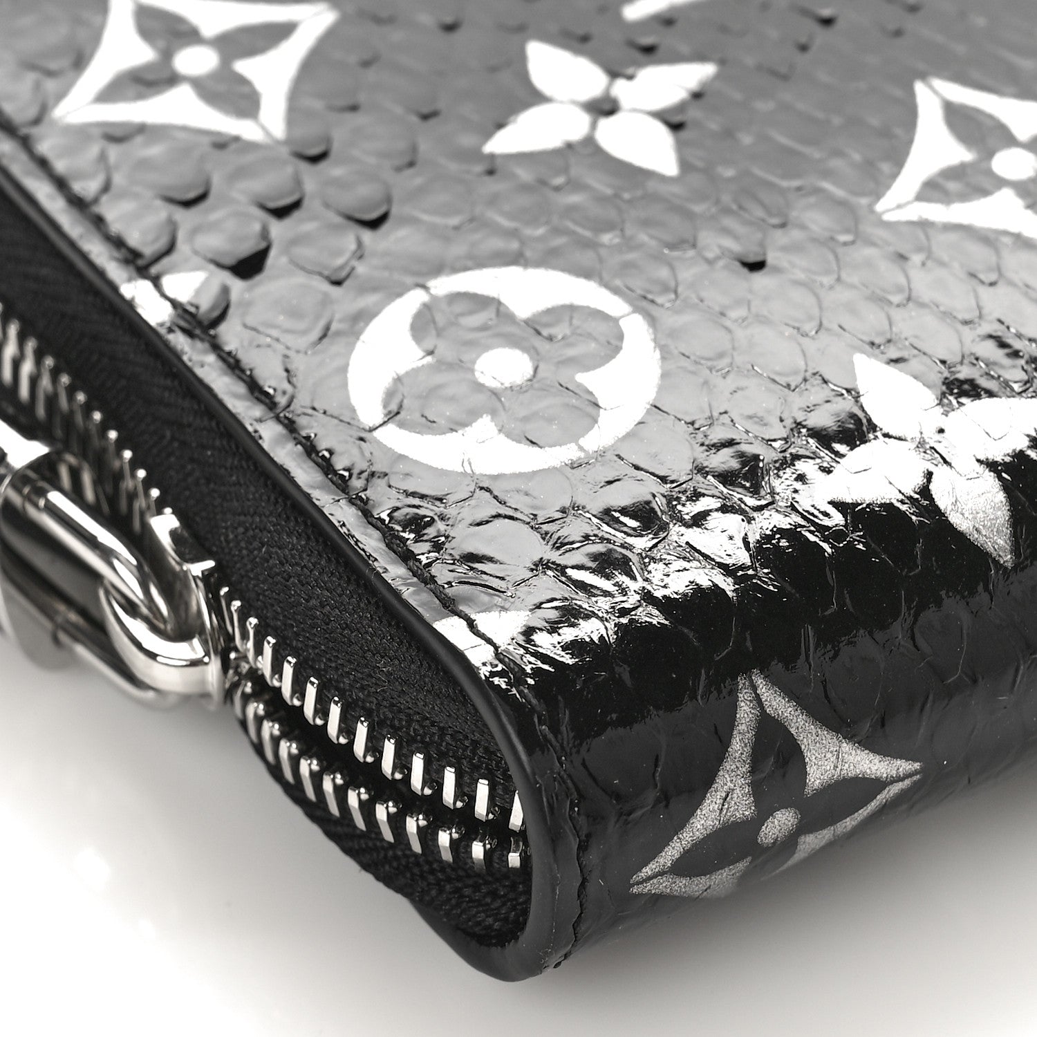 Louis Vuitton Snakeskin Monogram Zippy Padlock Wallet Black 7 of 9