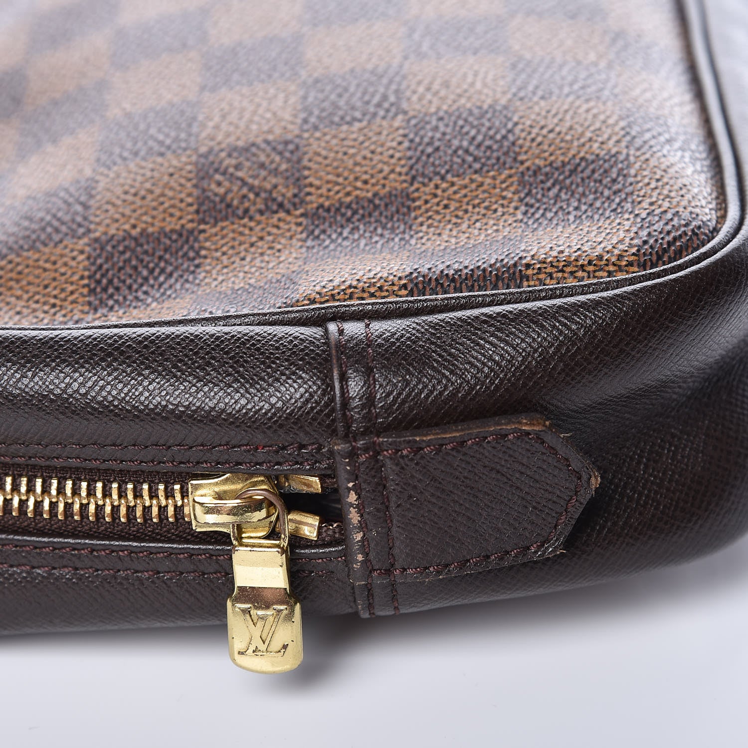 Louis Vuitton Damier Ebene Trousse Toilette 28 14 of 15