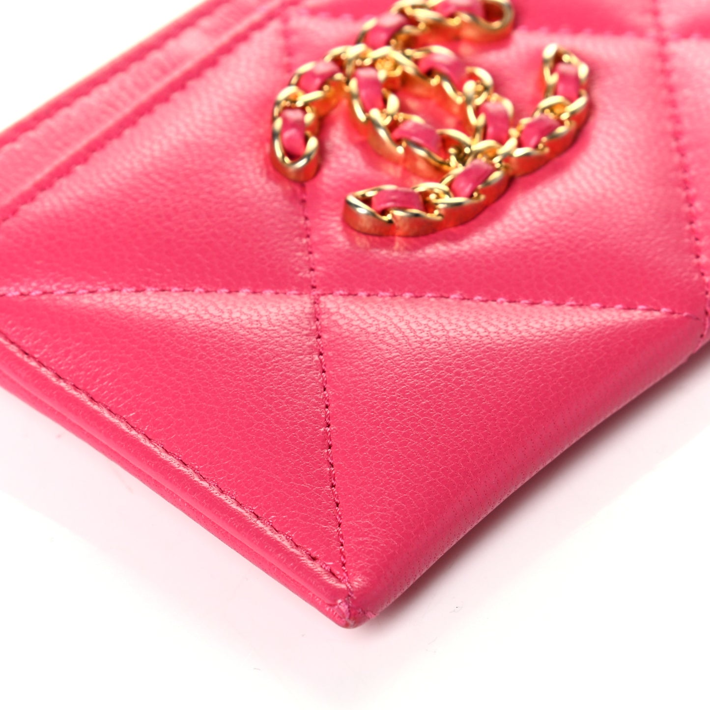 Lambskin Quilted Chanel 19 Card Holder Dark Pink