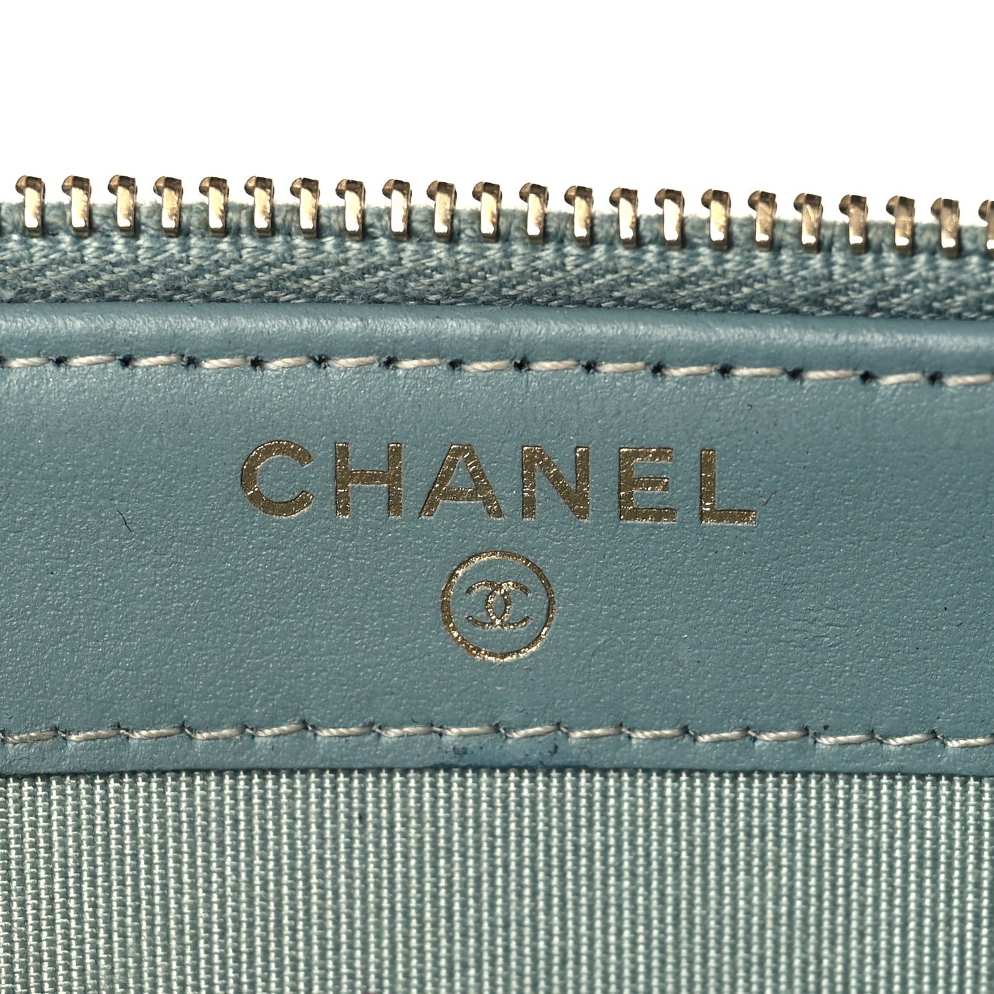 Caviar Quilted Small Clutch With Chain Light Blue