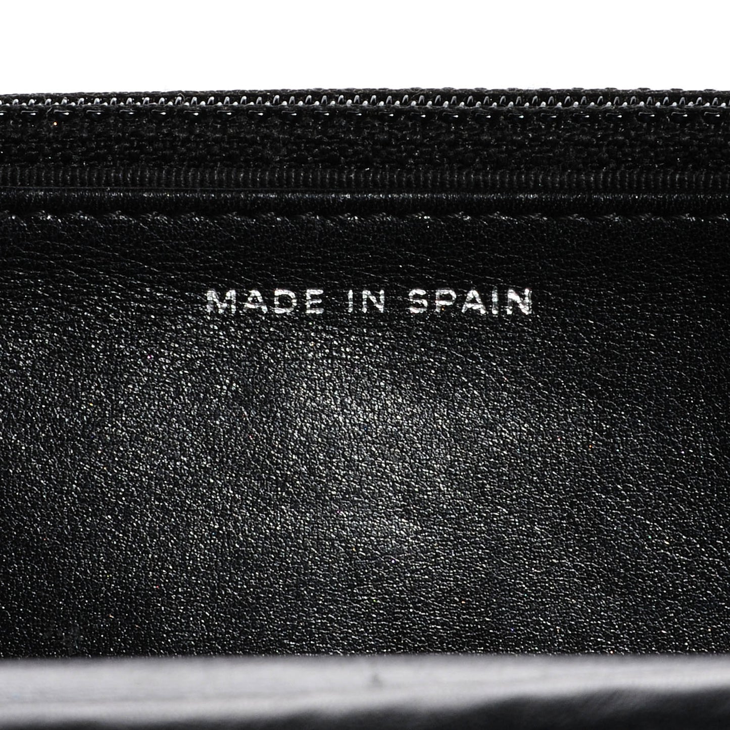 Striated Patent Wallet On Chain WOC Black