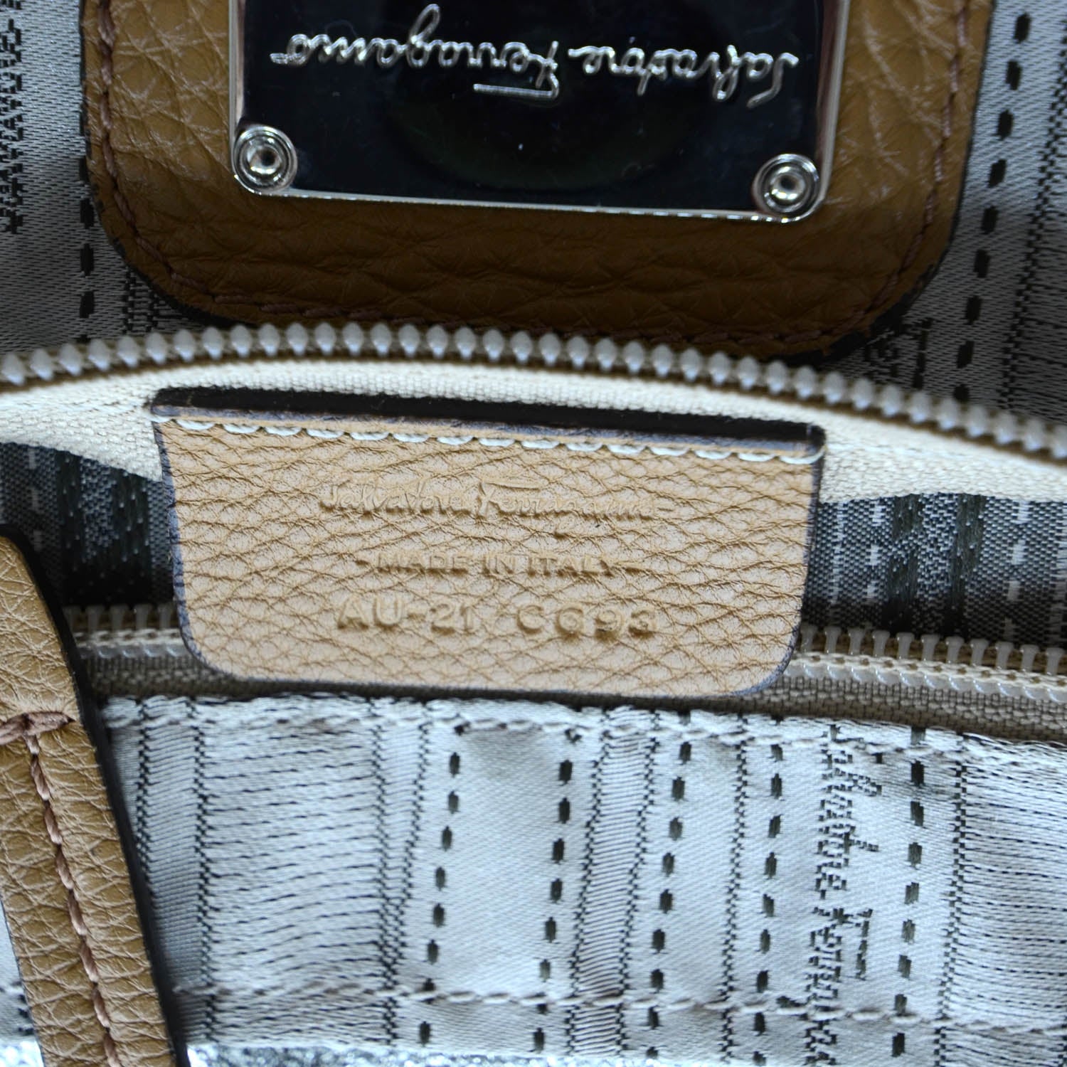 FASHIONPHILE SALVATOREFERRAGAMOLeatherGinaNorthToSouthToteTan 10 of 11