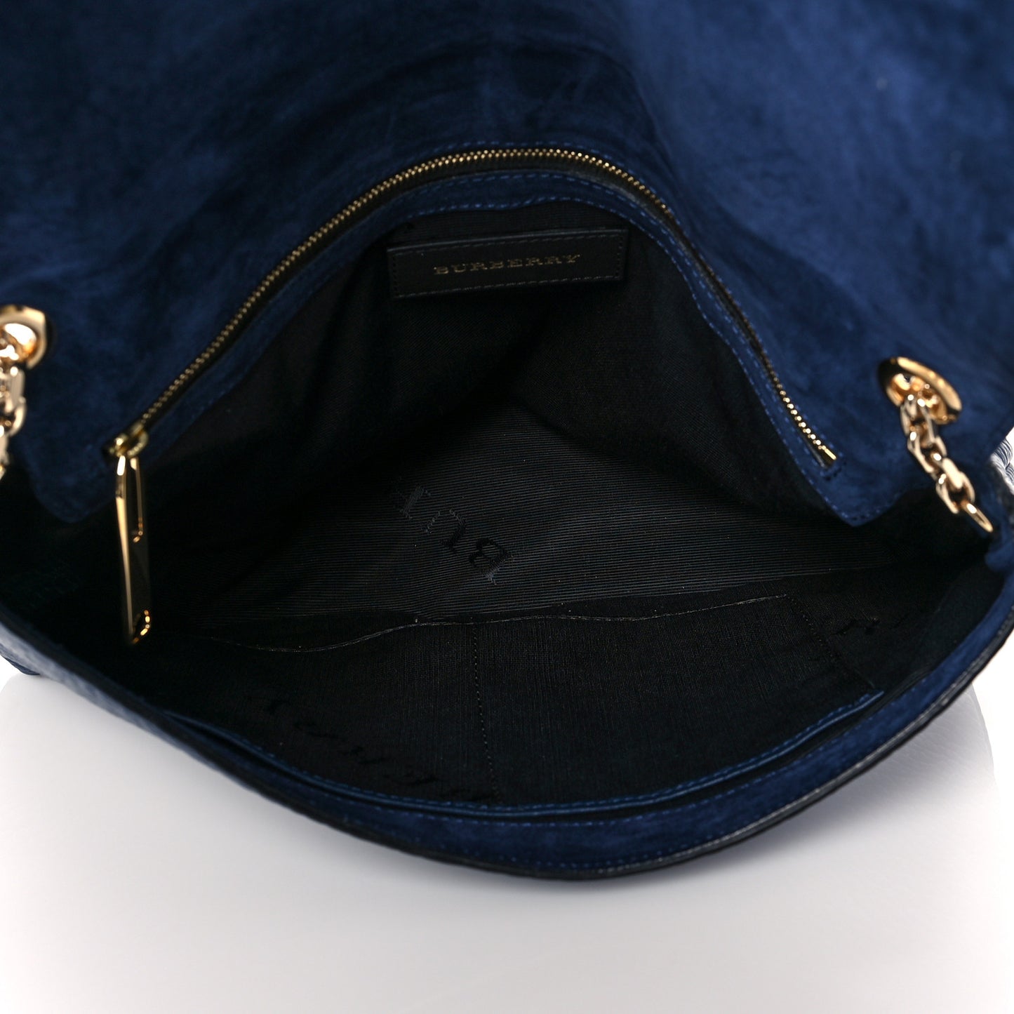 Signature Grain Large Mildenhall Shoulder Bag Blue Carbon