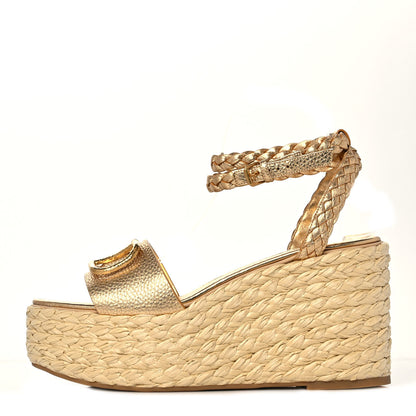 Valentino Garavani Metallic Pebbled Calfskin VLogo Ankle Wrap Espadrille 45/90mm Platform Wedge Sandals 41 Antique Brass 1 of 7