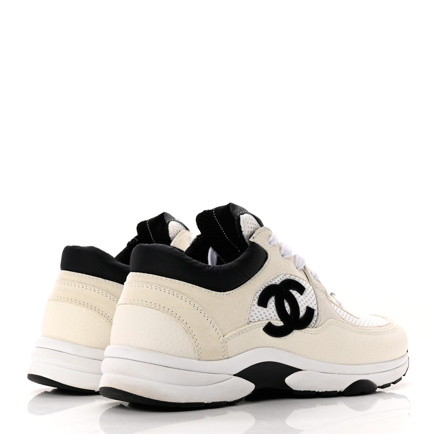 Mesh Suede Calfskin Grained Calfskin Womens CC Sneakers 39 White Black