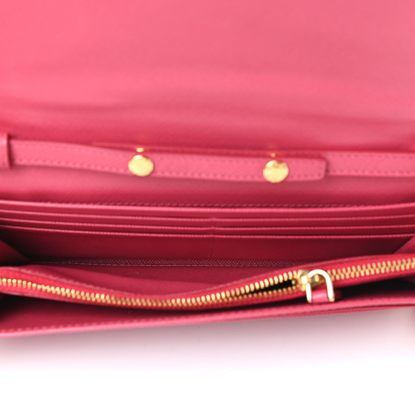 Saffiano Metal Oro Chain Wallet Peonia