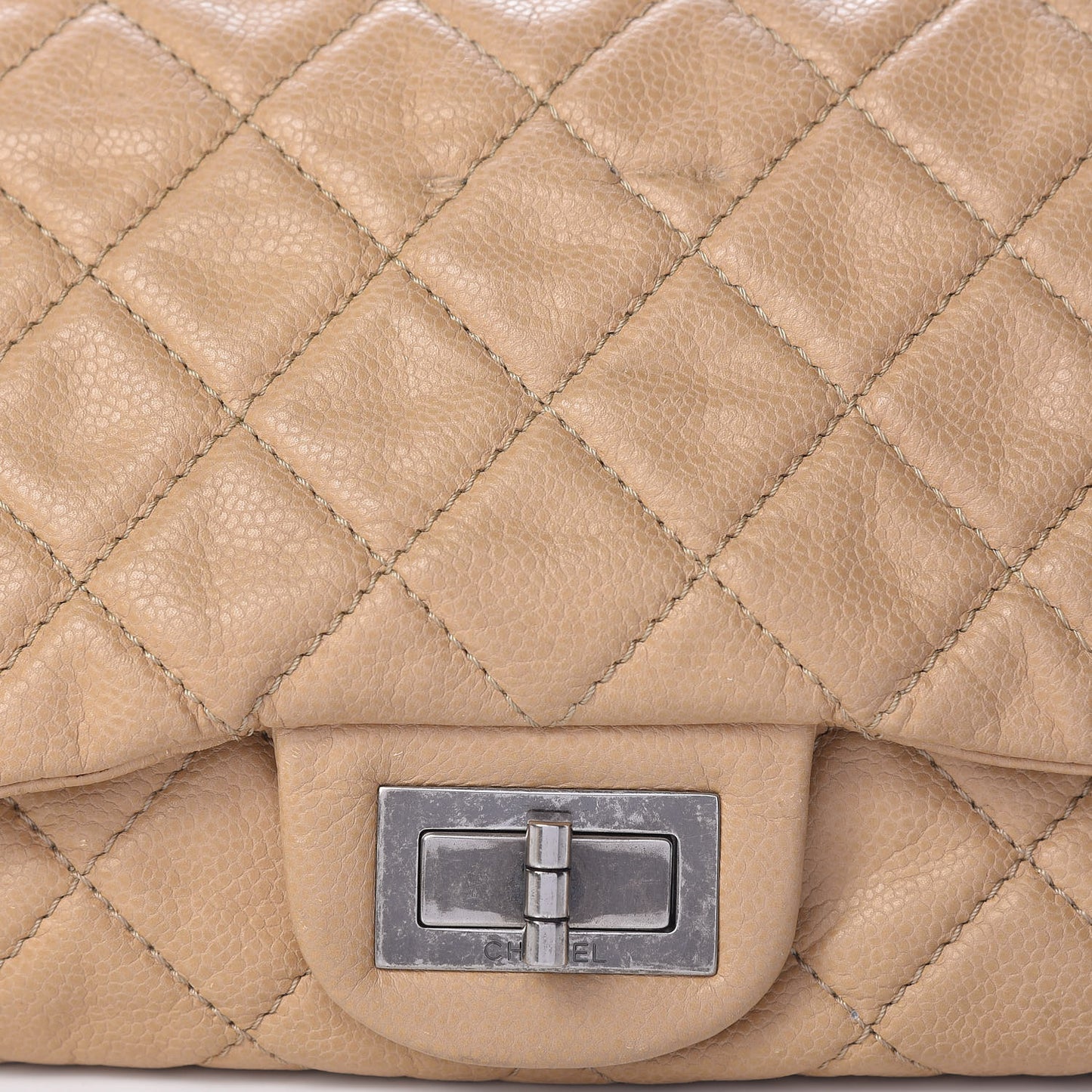 Caviar Quilted Jumbo Reissue Messenger Flap Beige