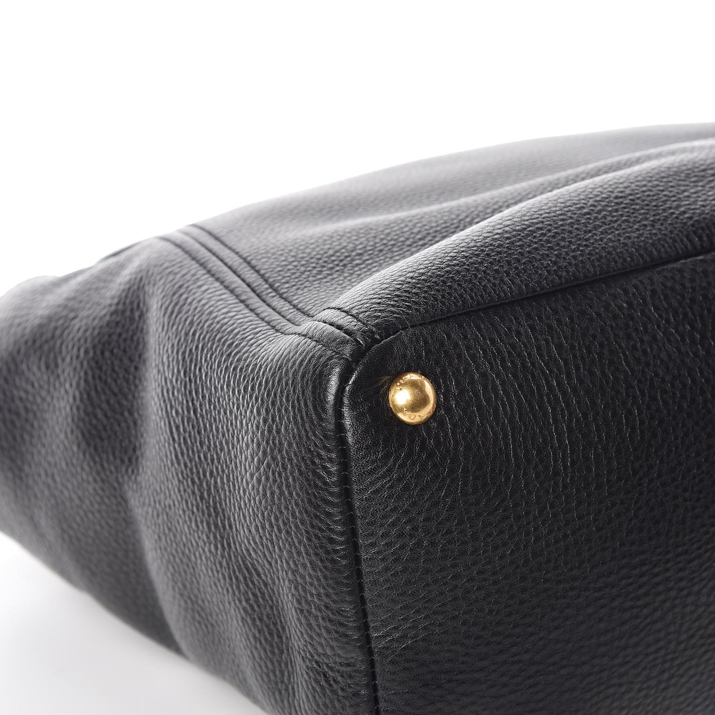 Vitello Daino Shoulder Bag Black