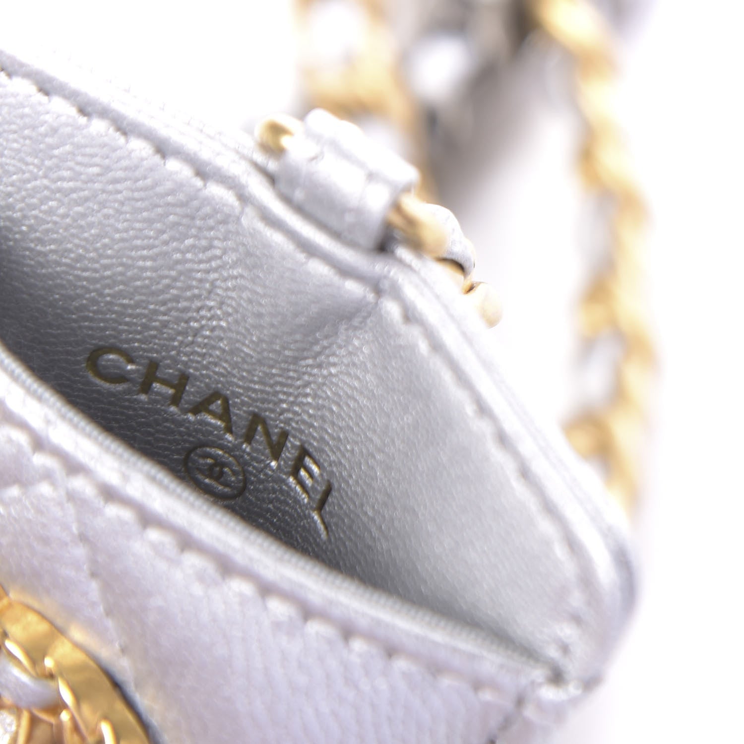 Chanel Metallic Goatskin Quilted 19 Card Holder On Chain Silver 7 of 10