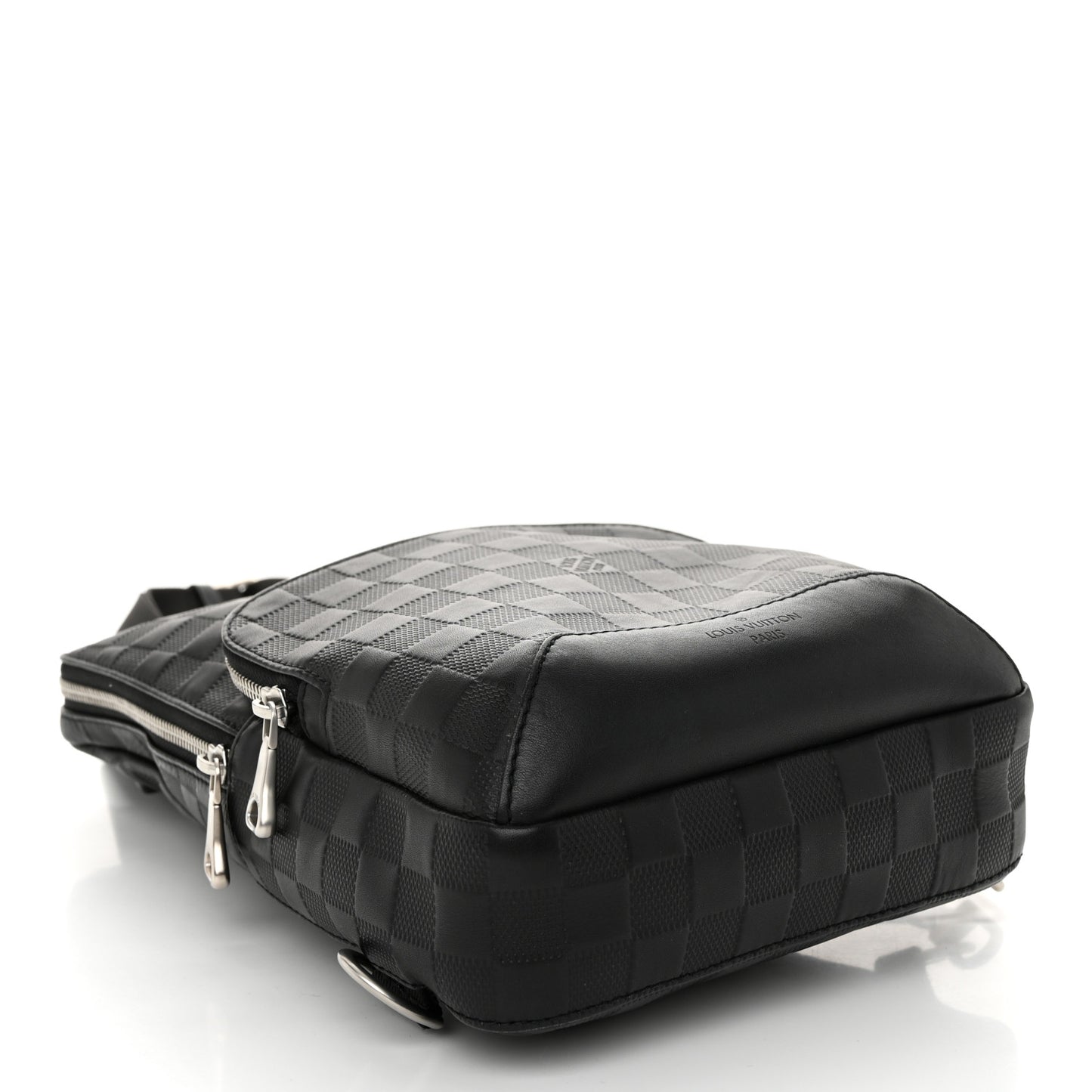 Damier Infini Avenue Sling Bag Onyx
