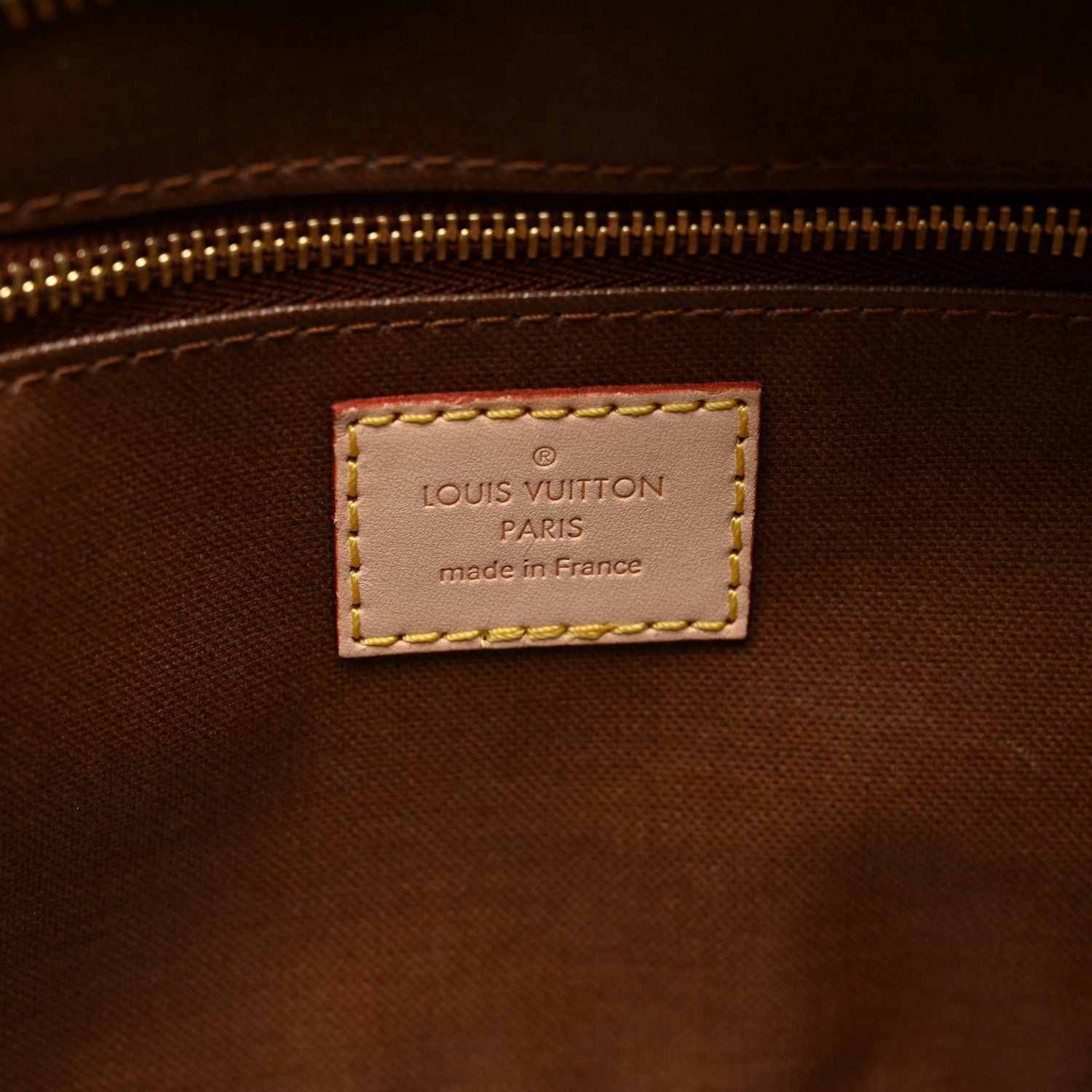 Louis Vuitton Monogram Toiletry Bag 25 6 of 7