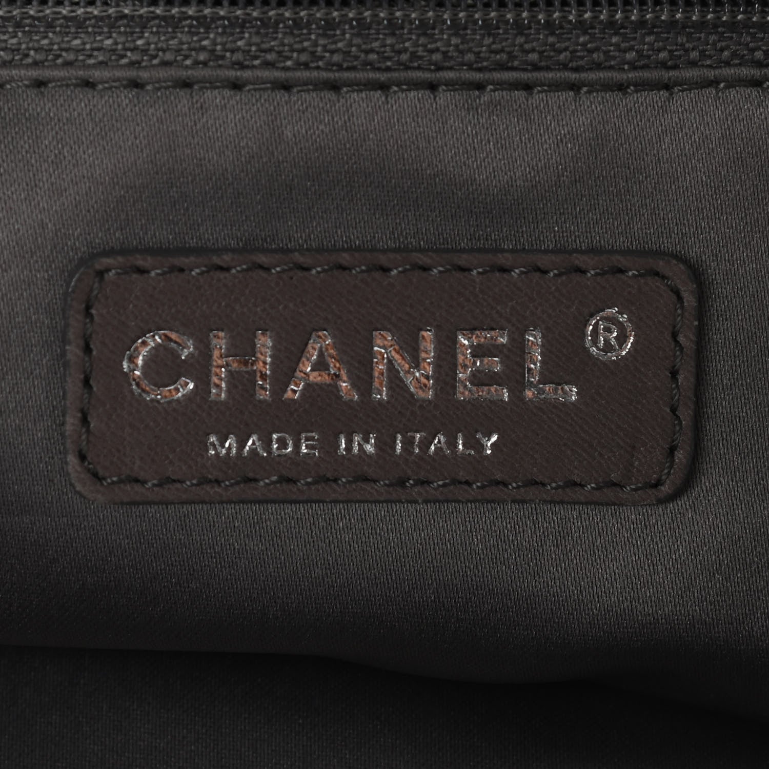 Chanel Metallic Glazed Calfskin Perforated Medium Rodeo Drive Tote Silver 6 of 9