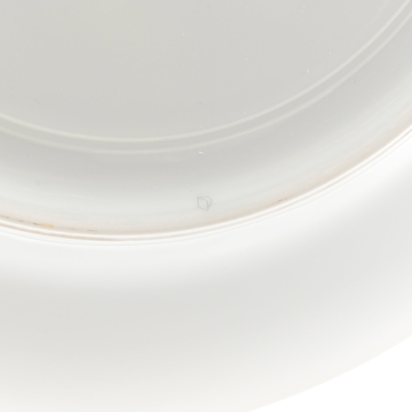 Porcelain Mosaique Au 24 Platine Presentation Plate Set of 2 Gold