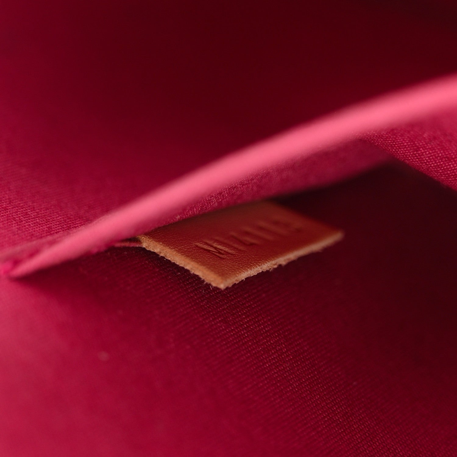 Louis Vuitton Vernis Alma BB Rose Indien Rose Indien 7 of 12