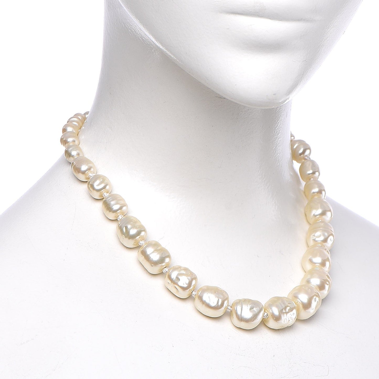Baroque Pearl Short Necklace Gold