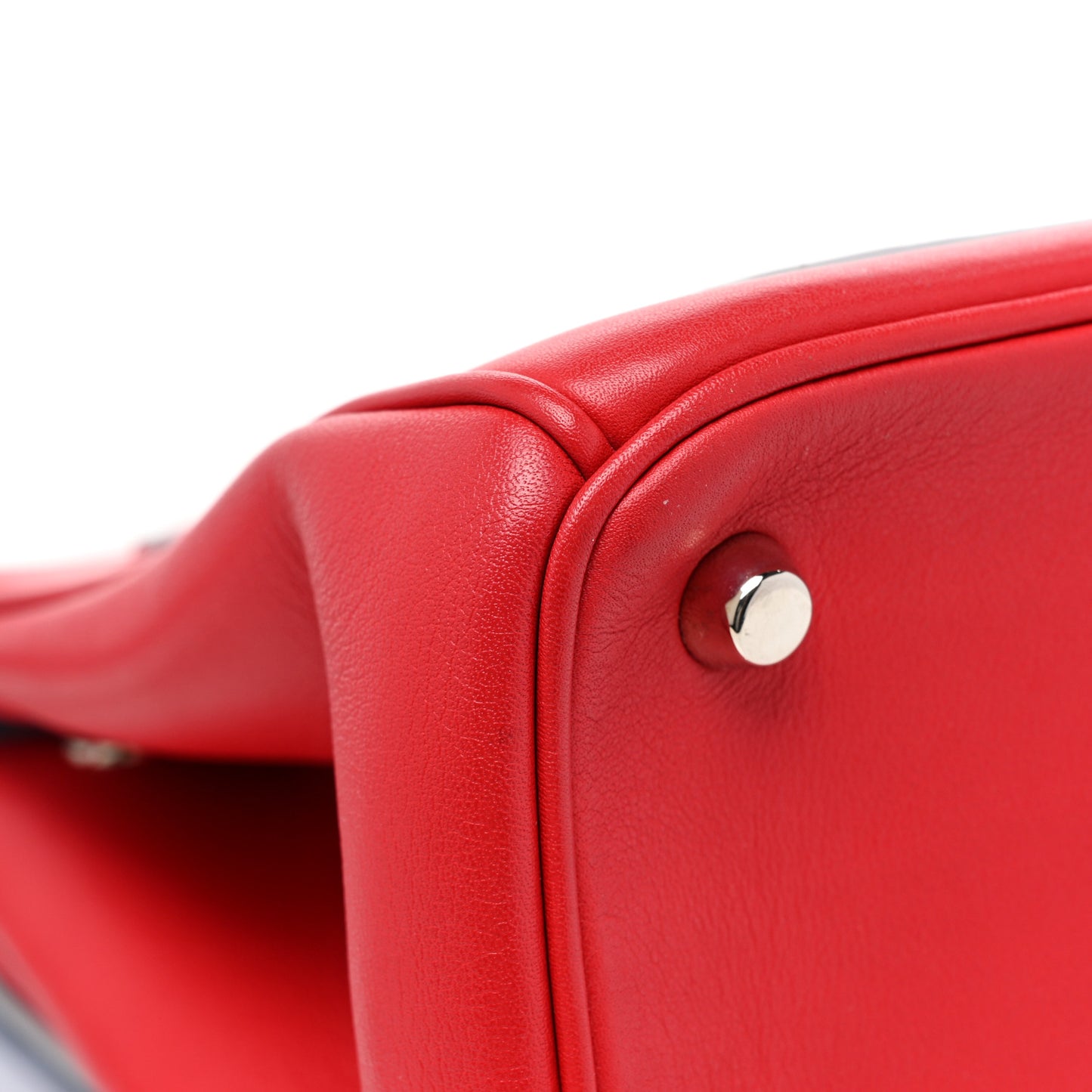 Smooth Calfskin Small Be Dior Flap Red
