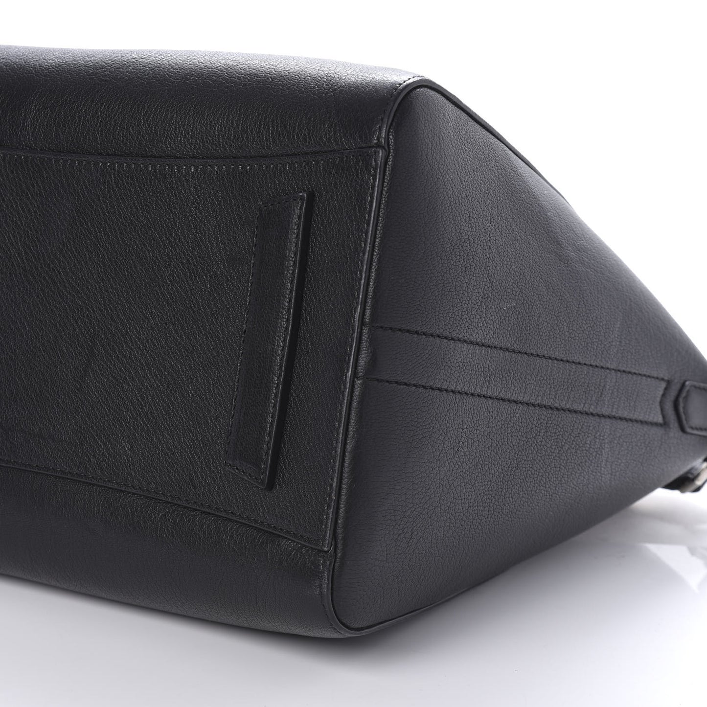 Sugar Goatskin Medium Antigona Black