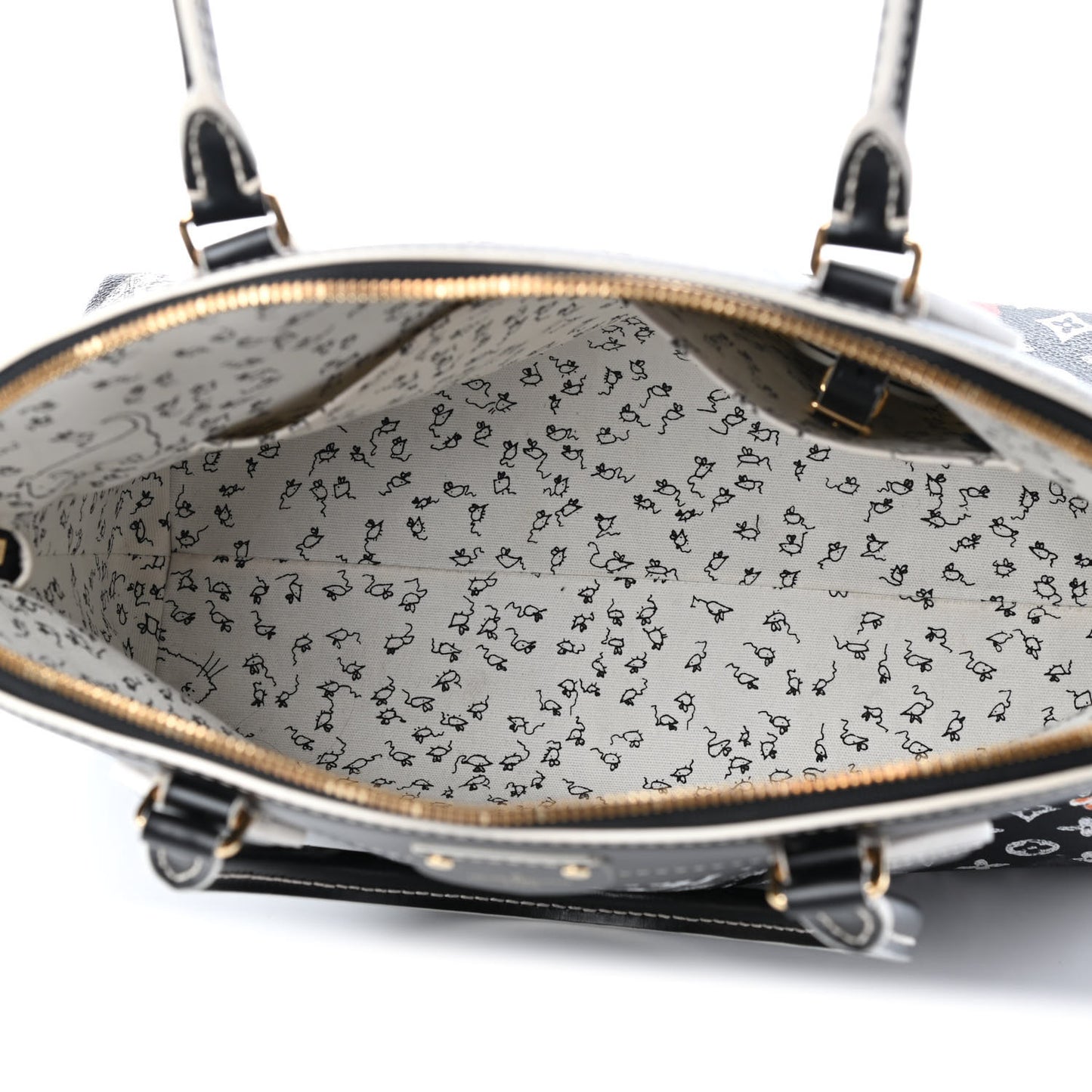Calfskin Catogram Alma Souple MM Black