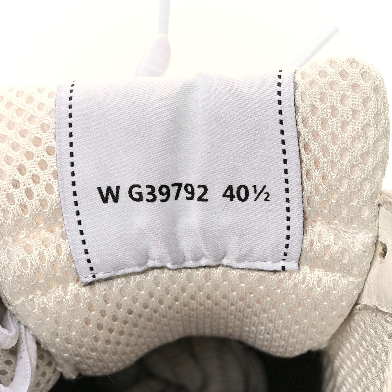 Chanel Fabric Laminated Calfskin Stretch CC Sneakers 40.5 White Silver 9 of 10