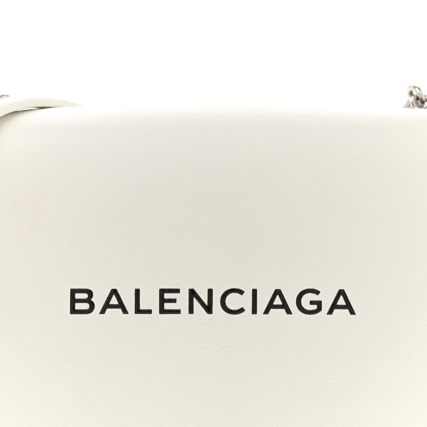 Pebbled Calfskin Logo Everyday Flap Chain Wallet White