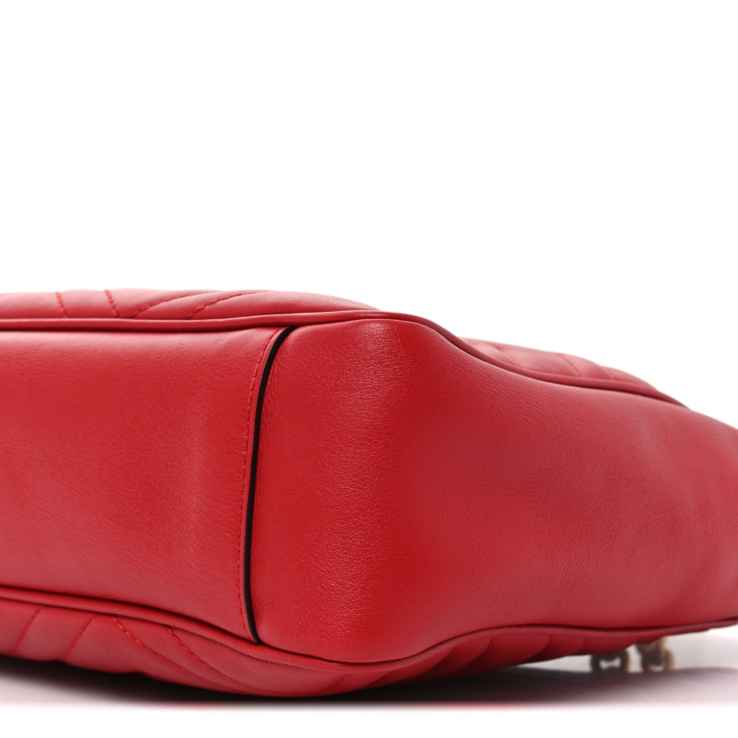 Calfskin Matelasse Medium GG Marmont Open Top Shoulder Bag Hibiscus Red