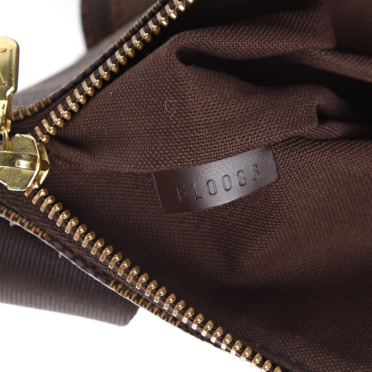 Louis Vuitton Damier Ebene Pochette Melville 7 of 12