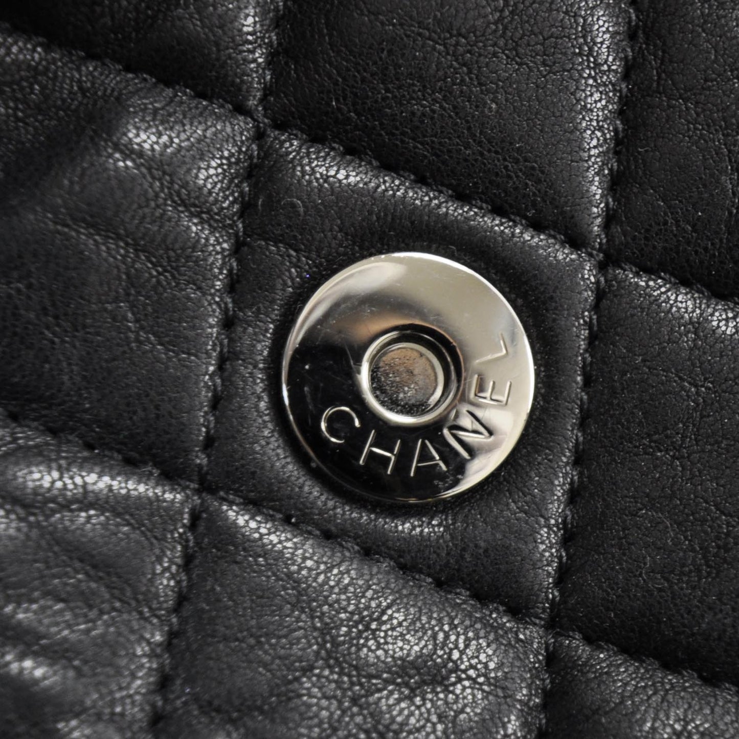 Washed Lambskin Chain Around Maxi Flap Bag Black