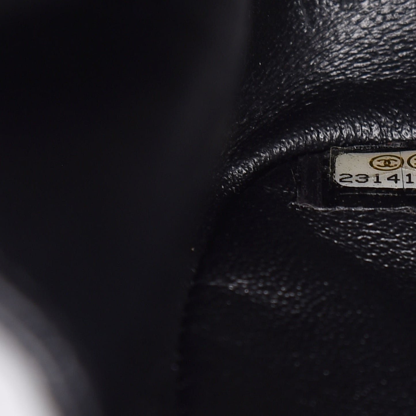 Aged Calfskin Chevron Quilted 2.55 Reissue 226 So Black
