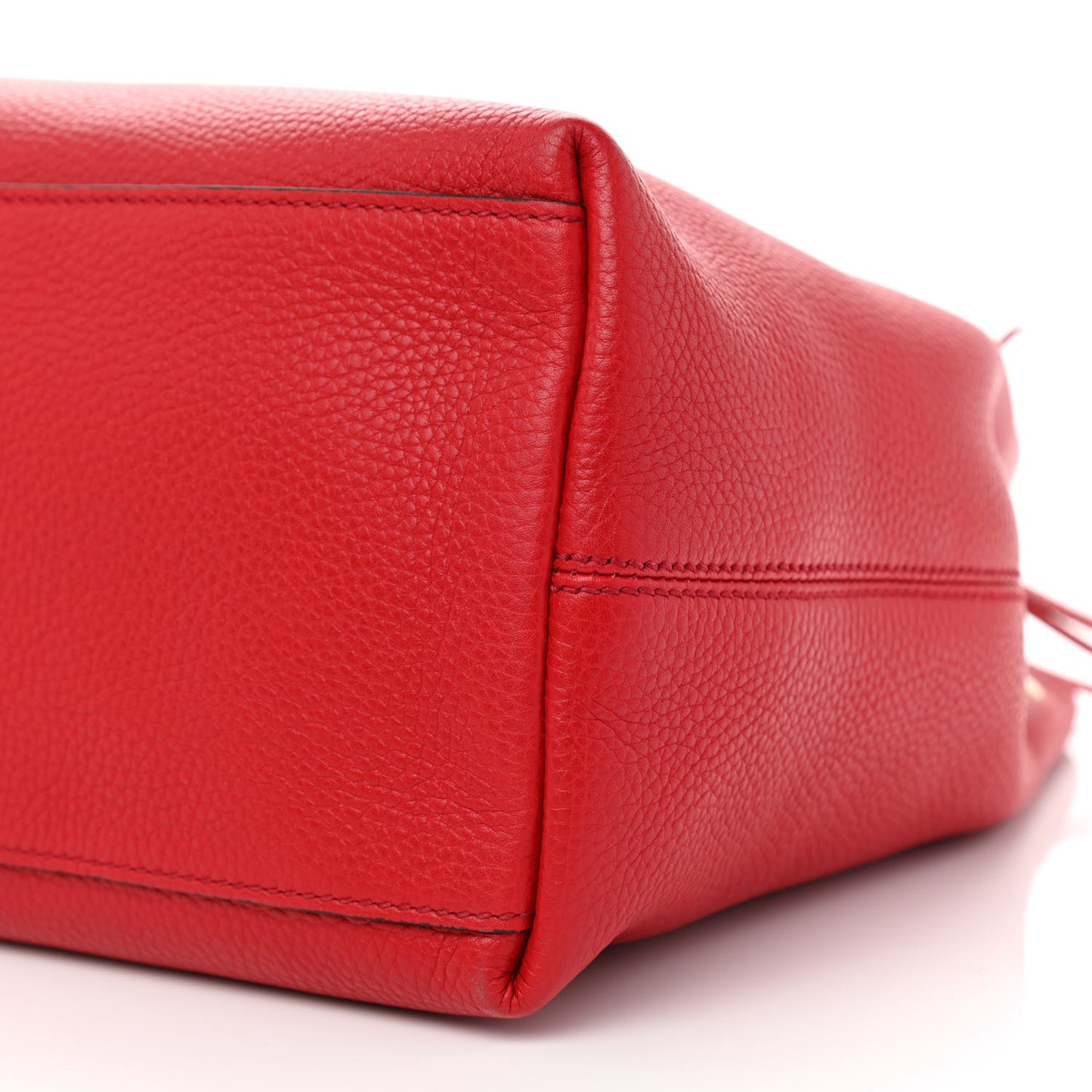 Cellarius Calfskin Medium Soho Chain Shoulder Bag Vibrant Red