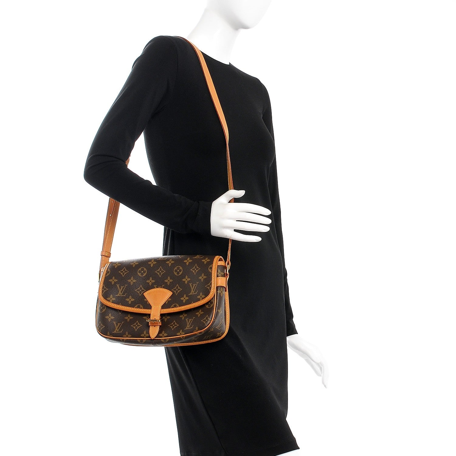 Louis Vuitton Monogram Sologne 2 of 10