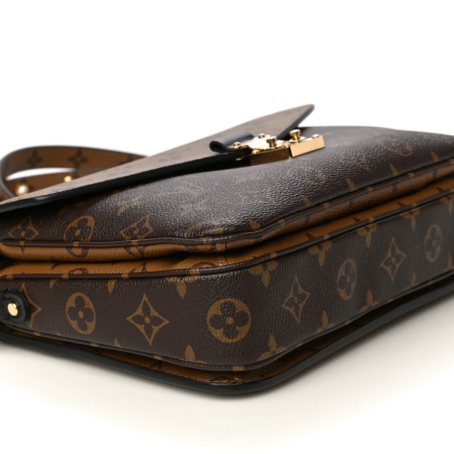 Reverse Monogram Pochette Metis