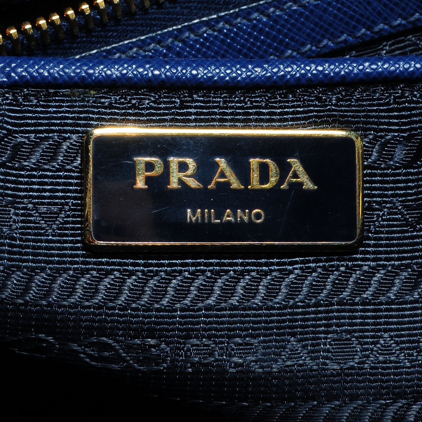 Saffiano Lux Medium Double Zip Tote Bluette