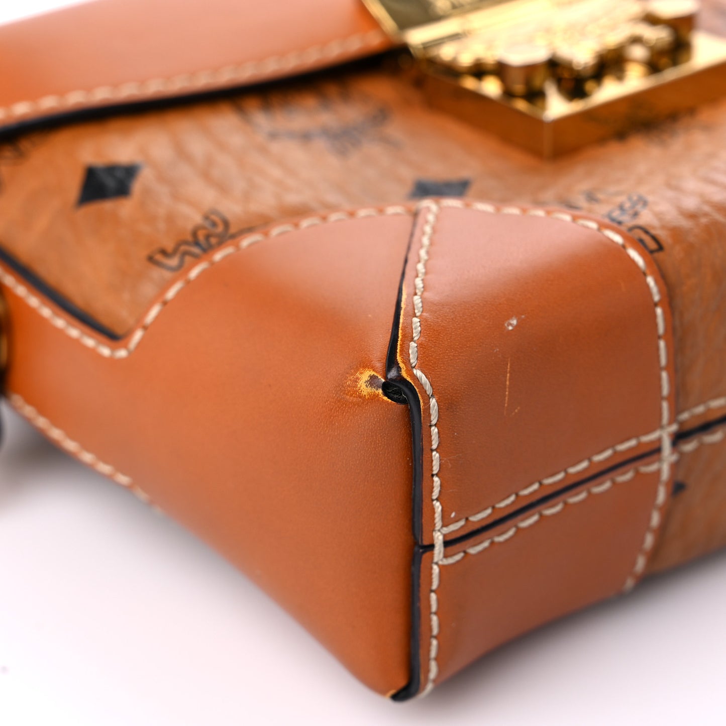 Visetos Soft Berlin Convertible Belt Bag Cognac