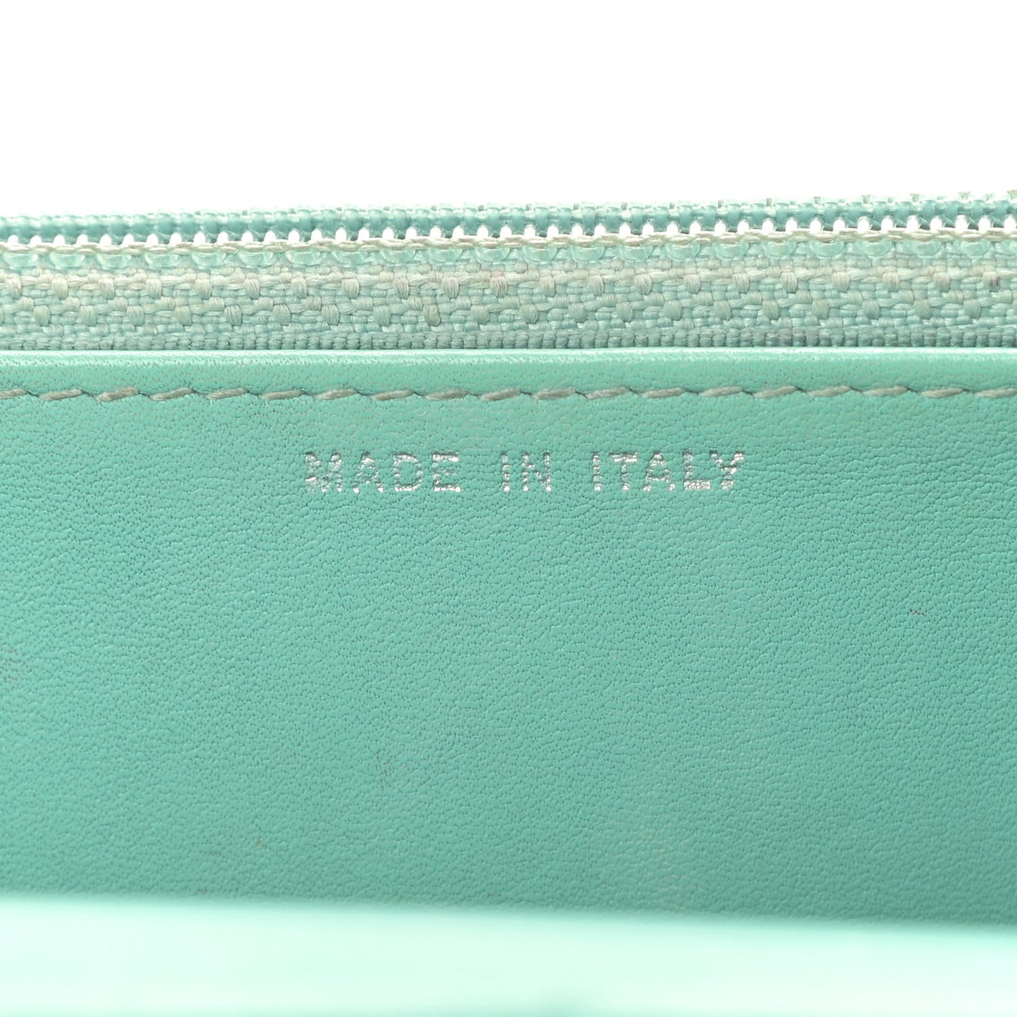Patent Quilted Wallet On Chain WOC Blue