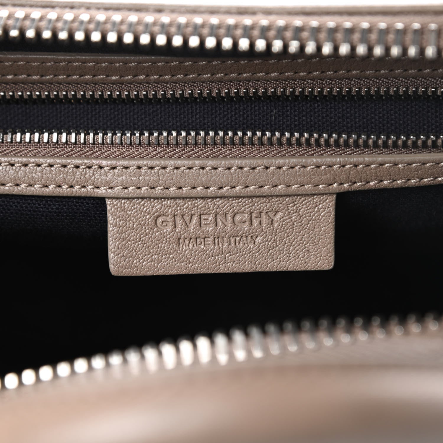 Givenchy Sugar Goatskin Medium Antigona Sand 6 of 21