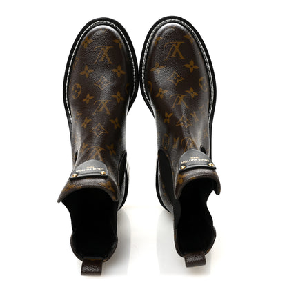 Louis Vuitton Patent Monogram LV Beaubourg Ankle Boots 38.5 Black 2 of 9