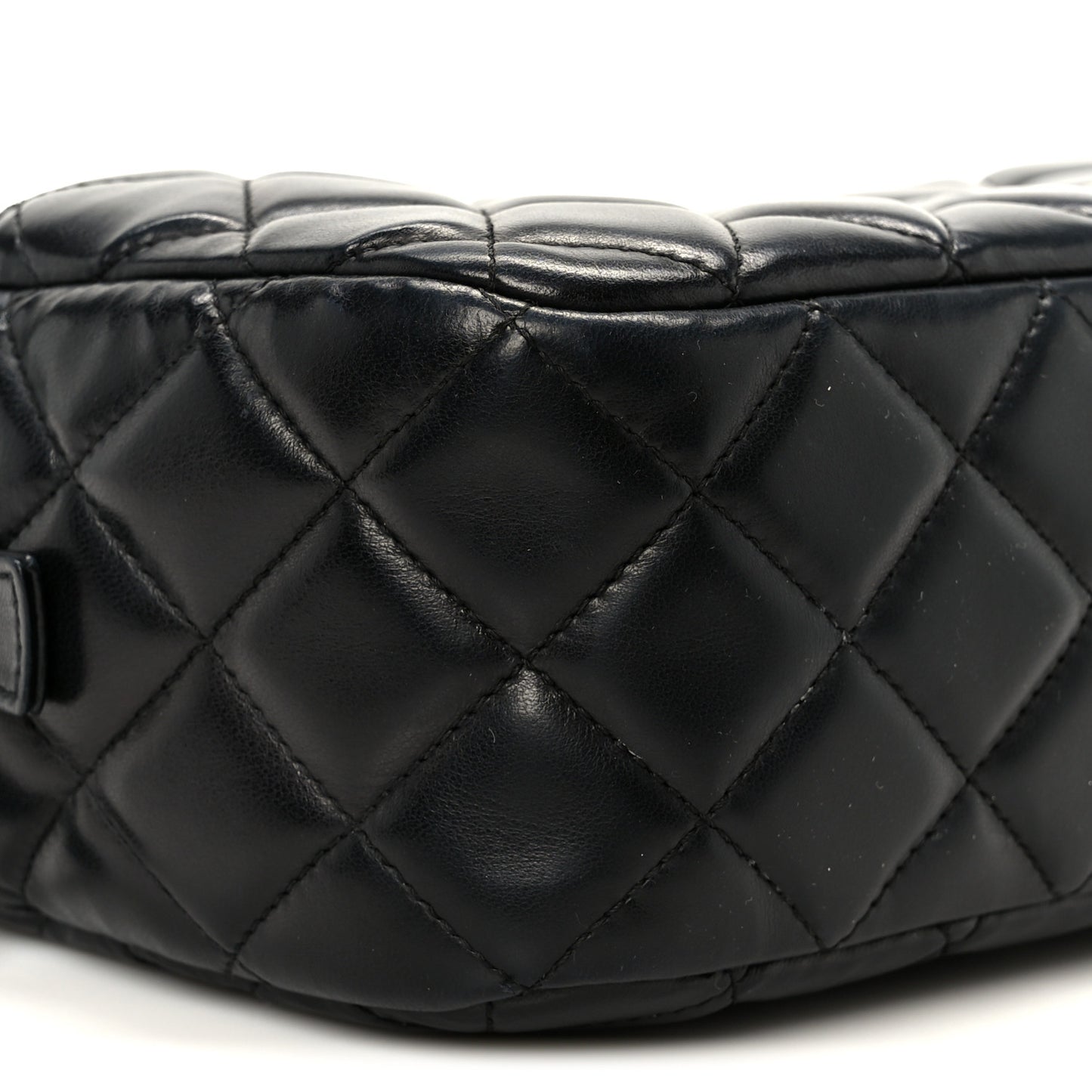 Lambskin Quilted Medium Camera Case Black
