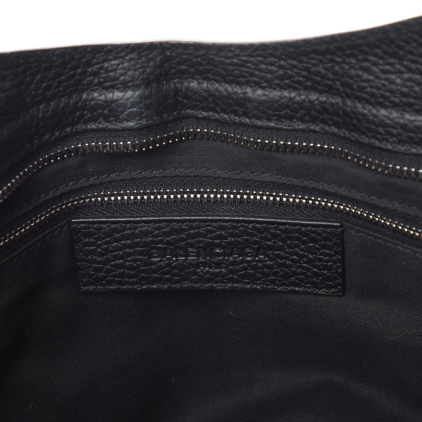 Vibrato Calfskin Classic Silver Hardware City Black