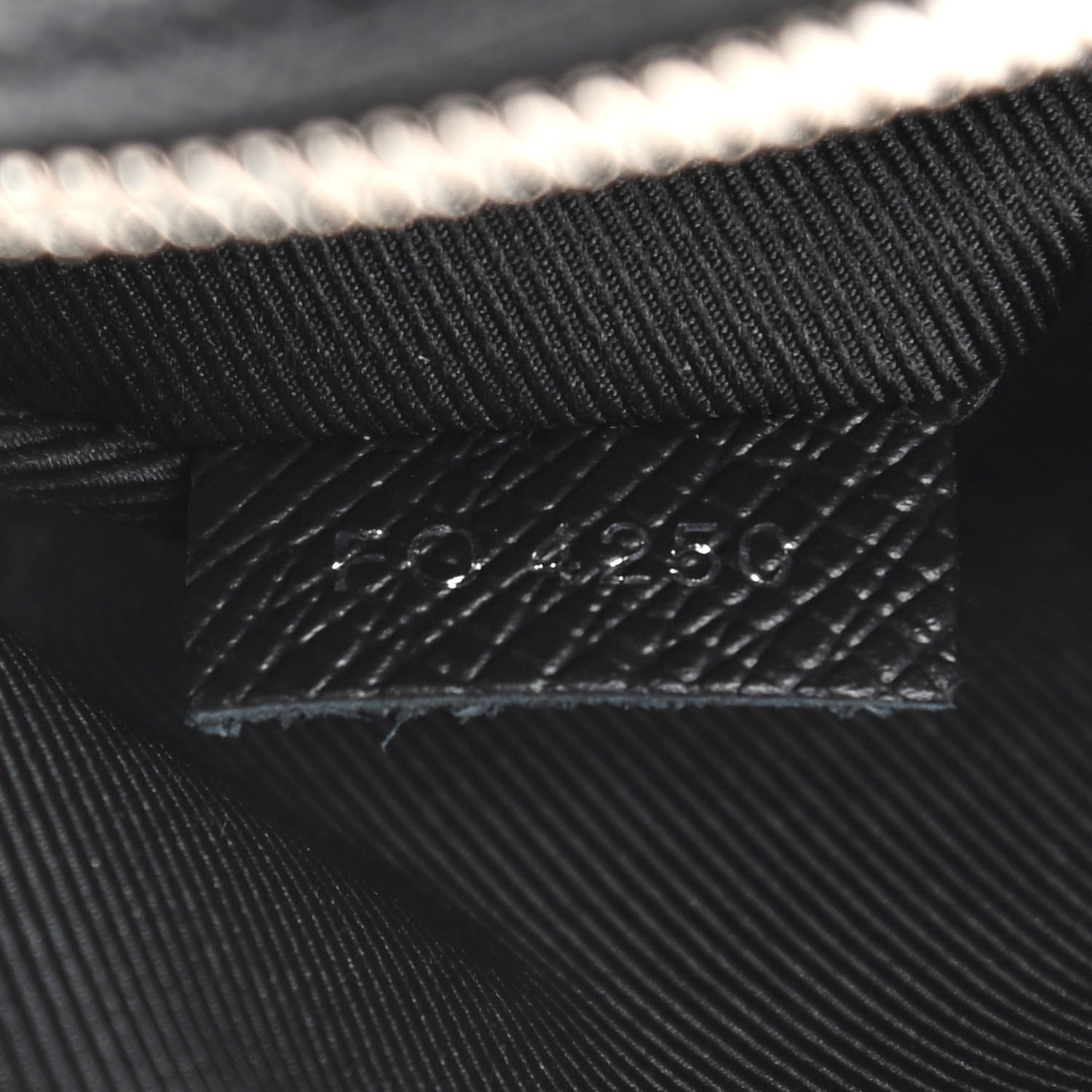 Louis Vuitton Taiga Monogram Outdoor Bumbag Black 7 of 11