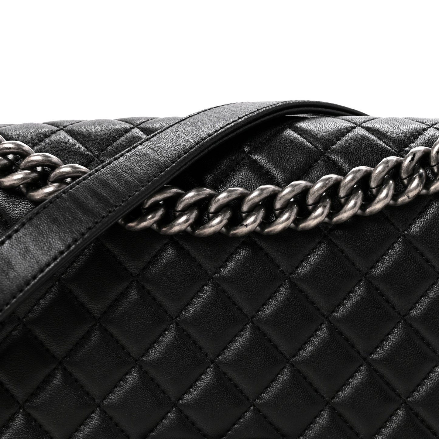 Lambskin Quilted Medium Boy Flap Black